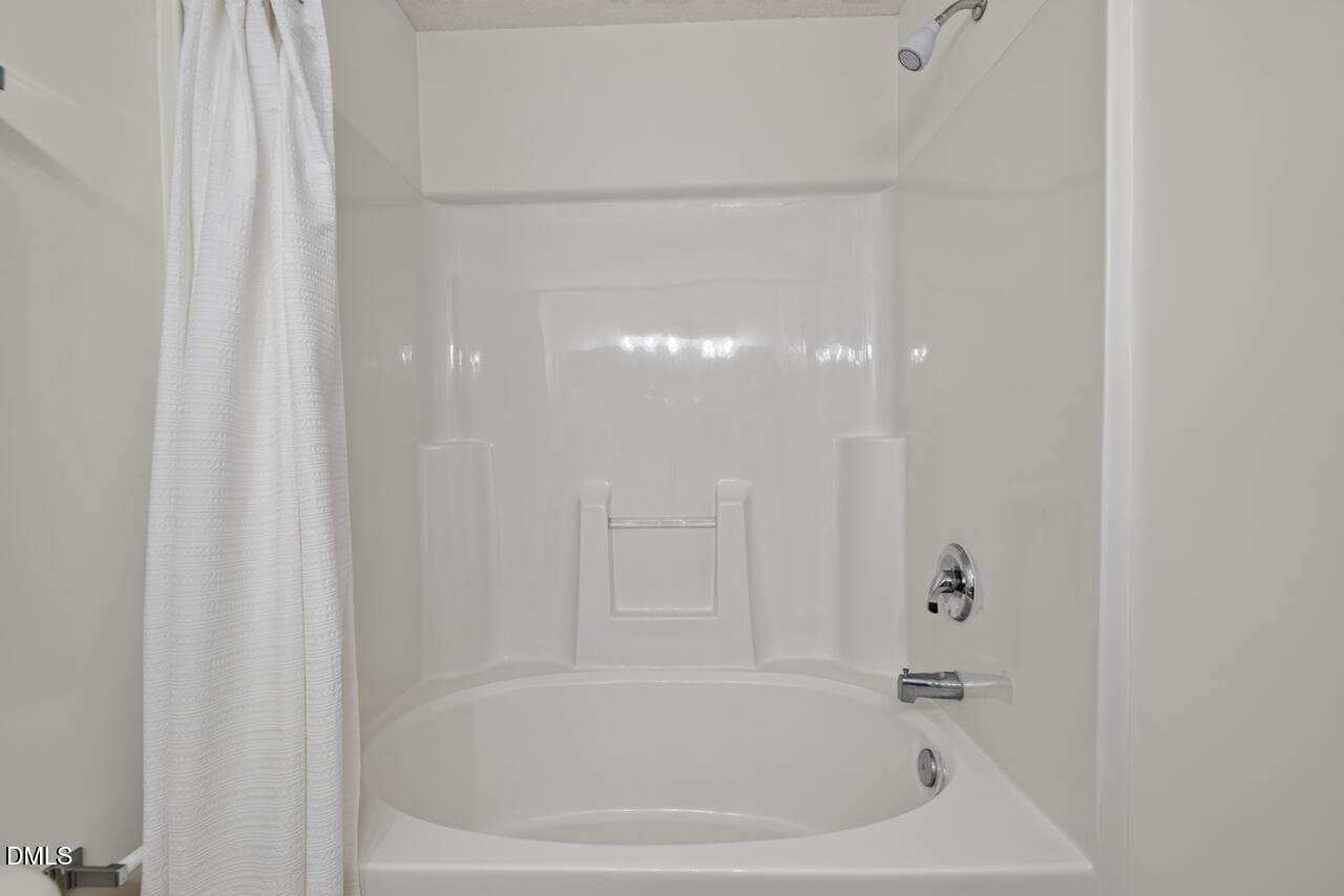 37_503_Auburn - 503 Auburn Square Drive, Durham, NC 27713