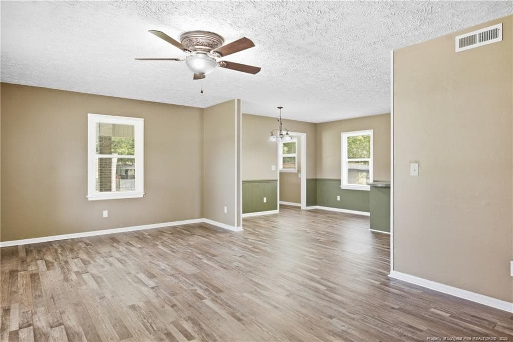 Photo 6 - 109 E Walnut Street, Bladenboro, NC 28320