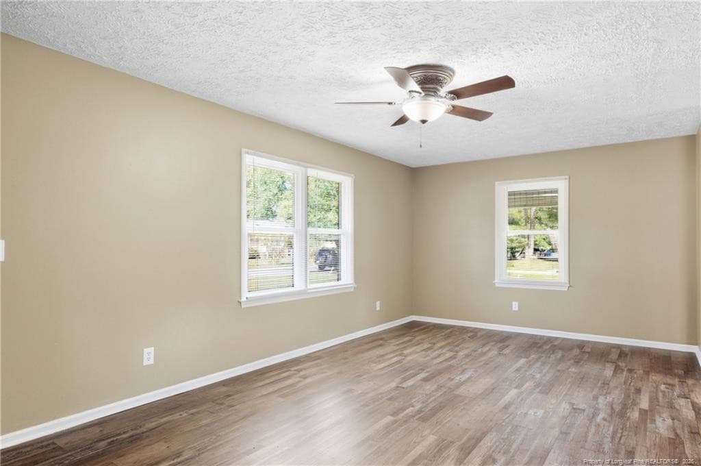 Photo 9 - 109 E Walnut Street, Bladenboro, NC 28320