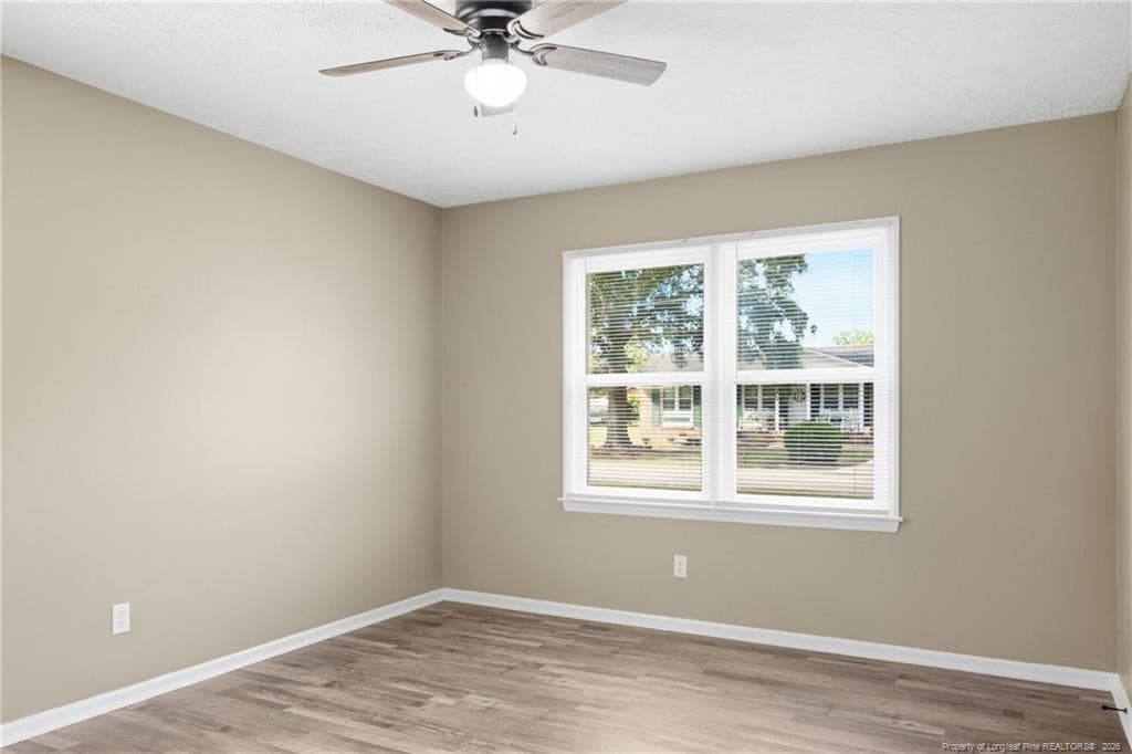 Photo 20 - 109 E Walnut Street, Bladenboro, NC 28320