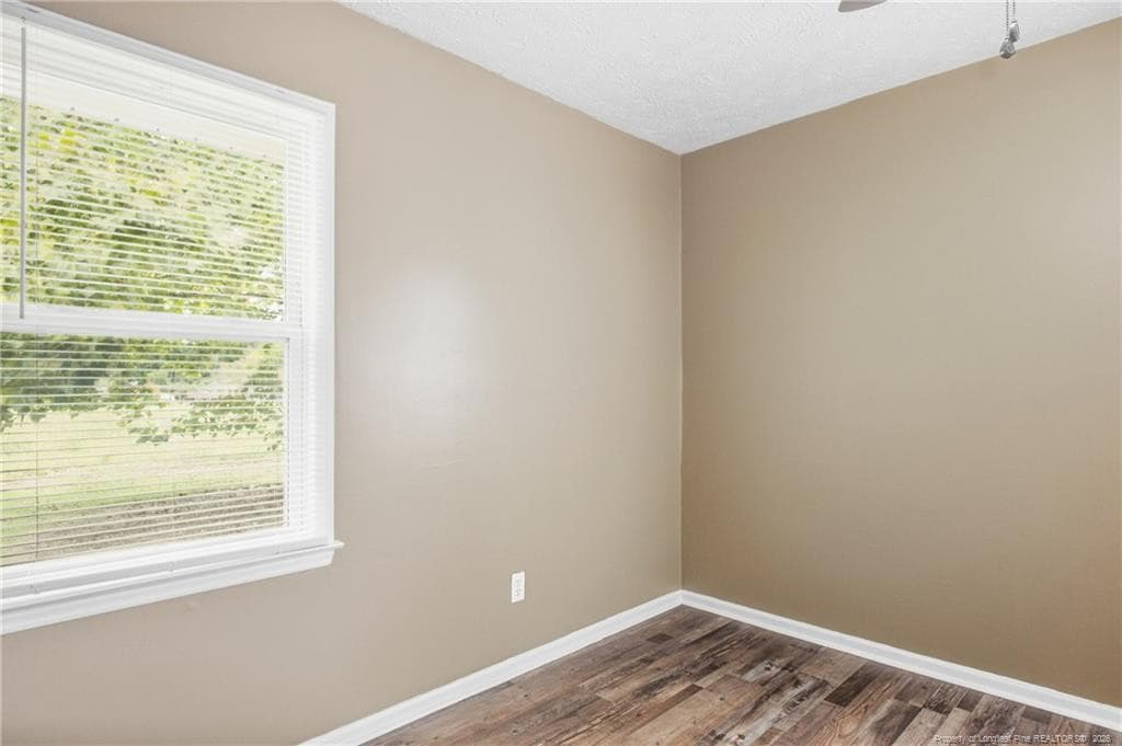 Photo 29 - 109 E Walnut Street, Bladenboro, NC 28320