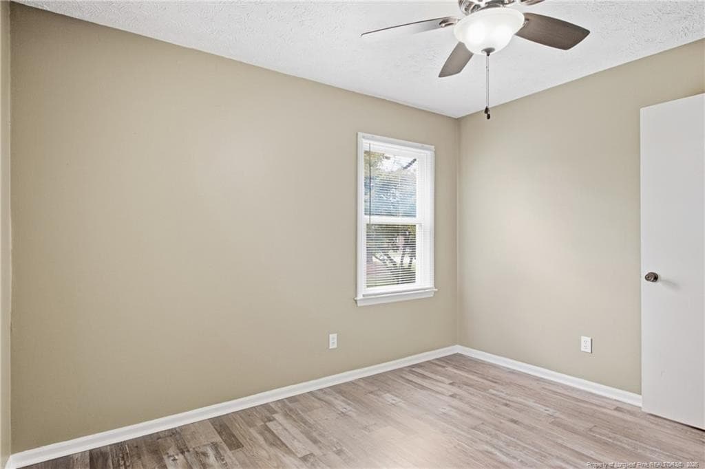 Photo 30 - 109 E Walnut Street, Bladenboro, NC 28320