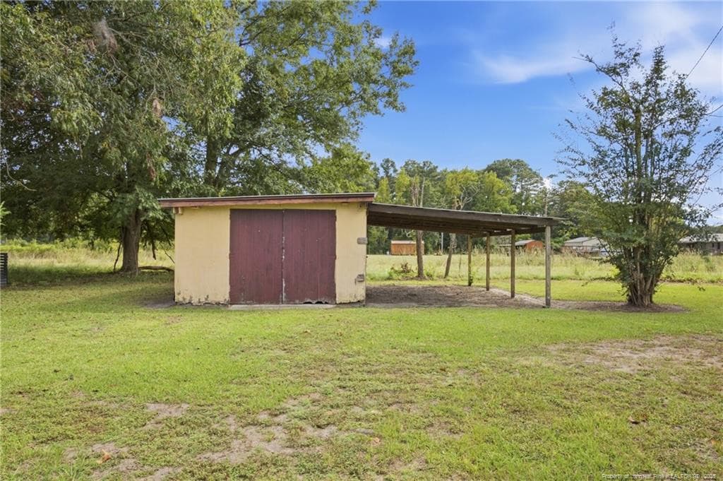 Photo 33 - 109 E Walnut Street, Bladenboro, NC 28320
