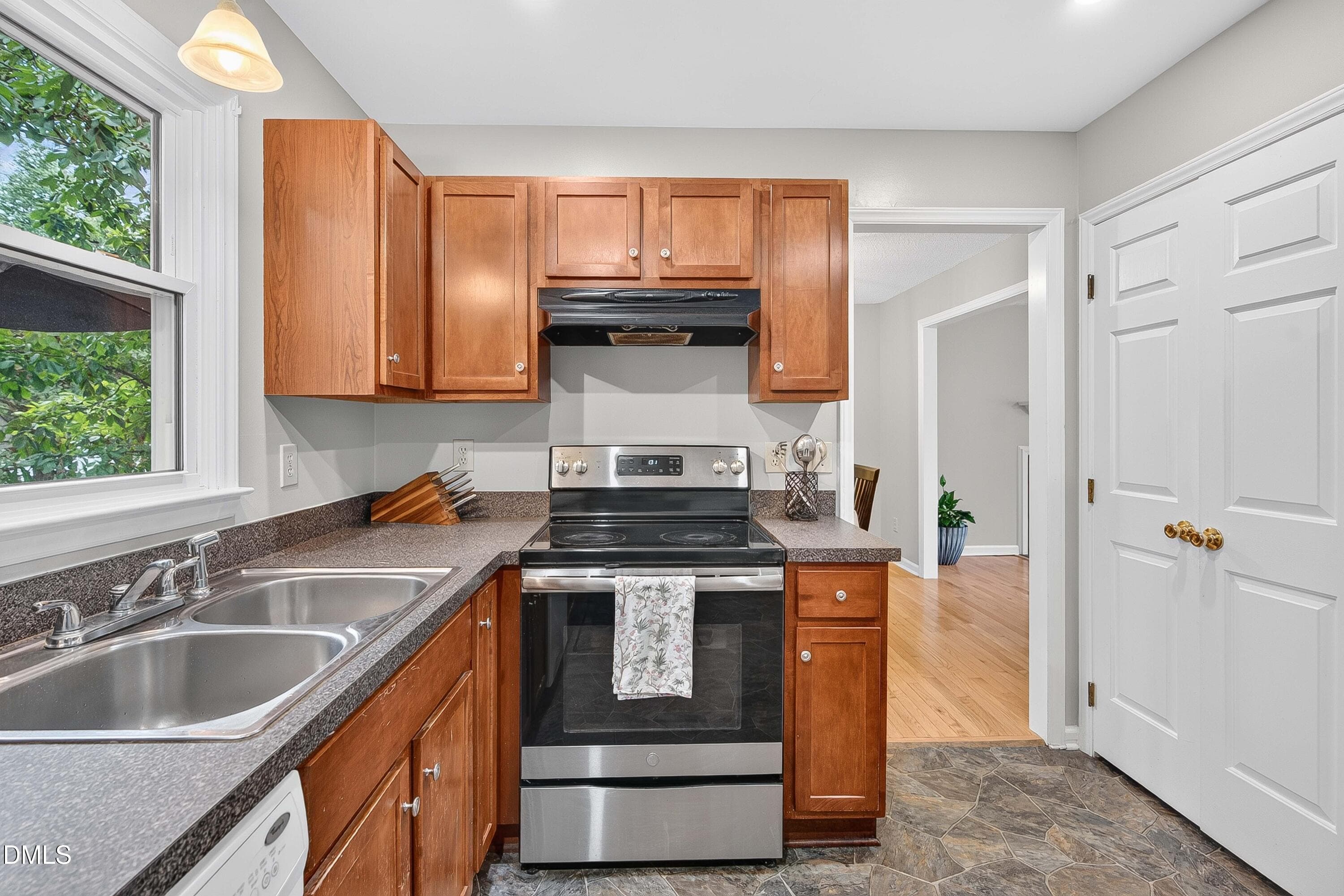 908CliffordDr_11 - 908 Clifford Drive, Durham, NC 27704