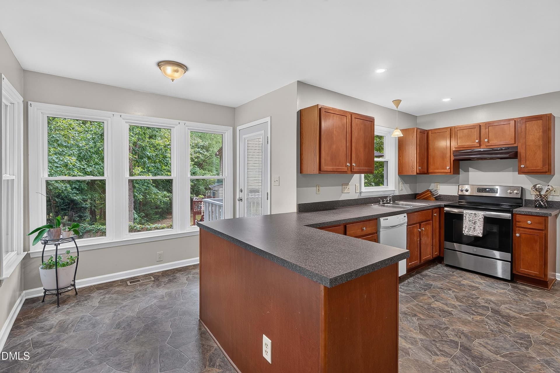 908CliffordDr_12 - 908 Clifford Drive, Durham, NC 27704