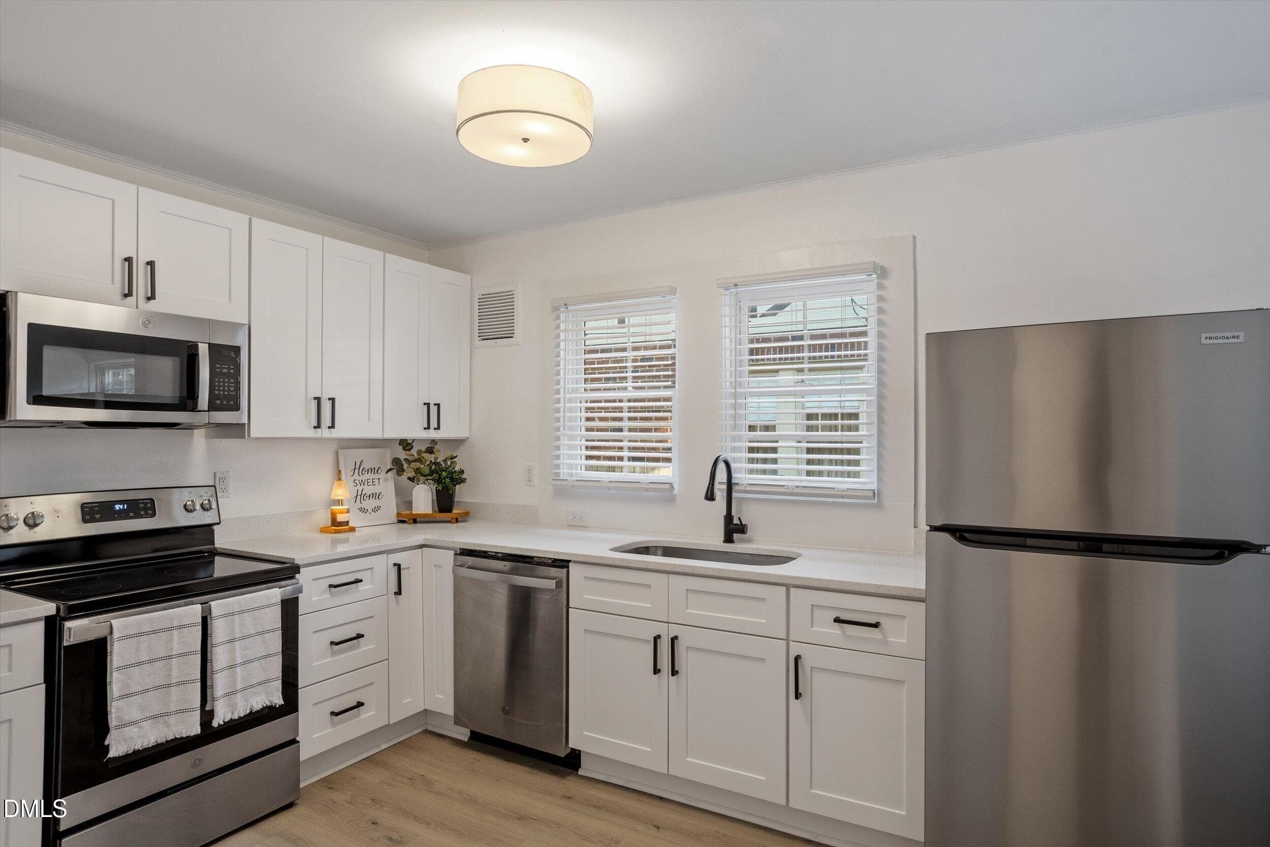 Unit A Kitchen - 1605 Fayetteville Street, Durham, NC 27707, Durham