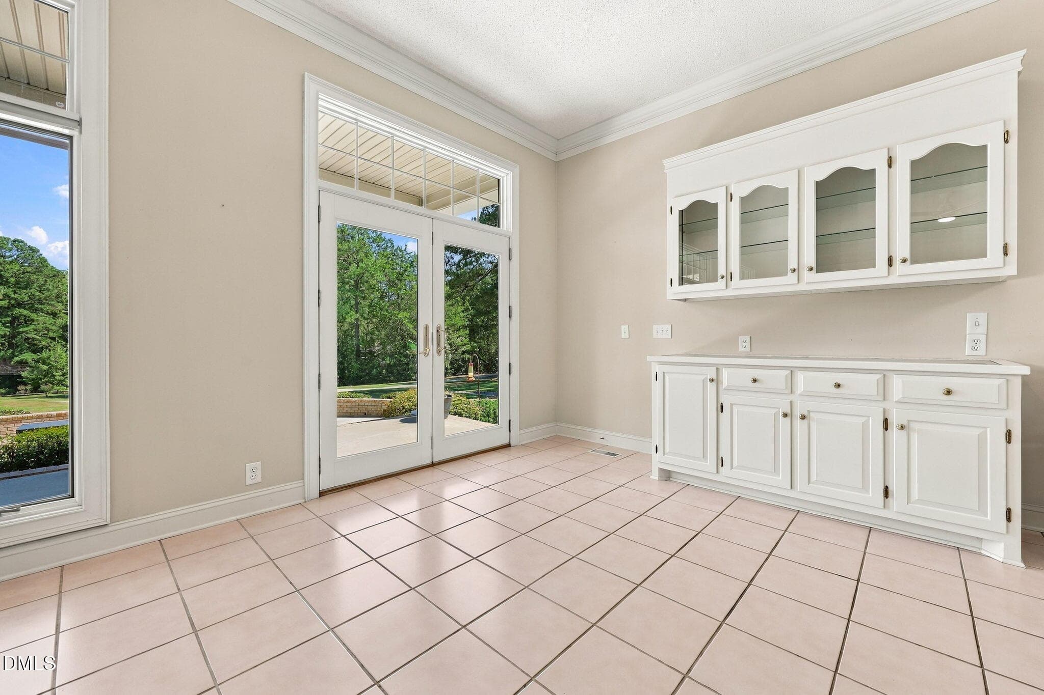 Breakfast Nook (1) - 235 Traceway N, Sanford, NC 27332, Sanford
