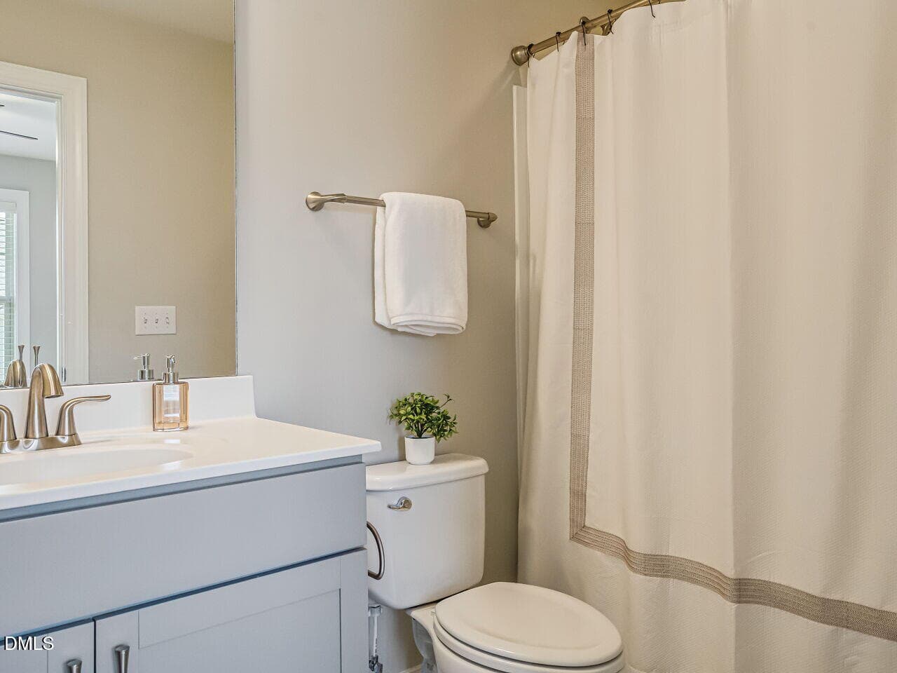 027-1280x960-bathroom - 440 Oak Pine Drive, Apex, NC 27502
