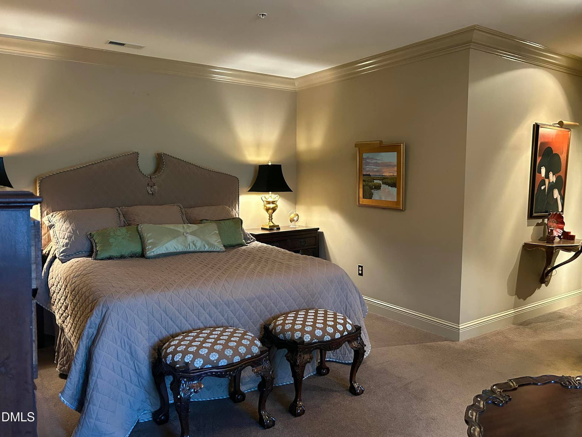 Owners Retreat - 2801 Glenwood Gardens Lane 205, Raleigh, NC 27608
