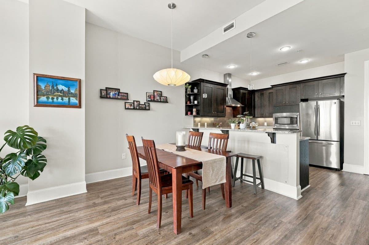21-web-or-mls-IMG_1413.jpg - 400 W North Street 1028, Raleigh, NC 27603