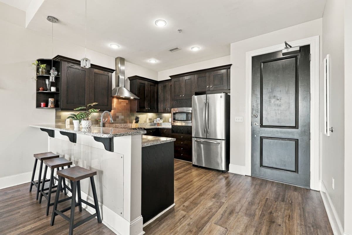 20-web-or-mls-IMG_1410.jpg - 400 W North Street 1028, Raleigh, NC 27603
