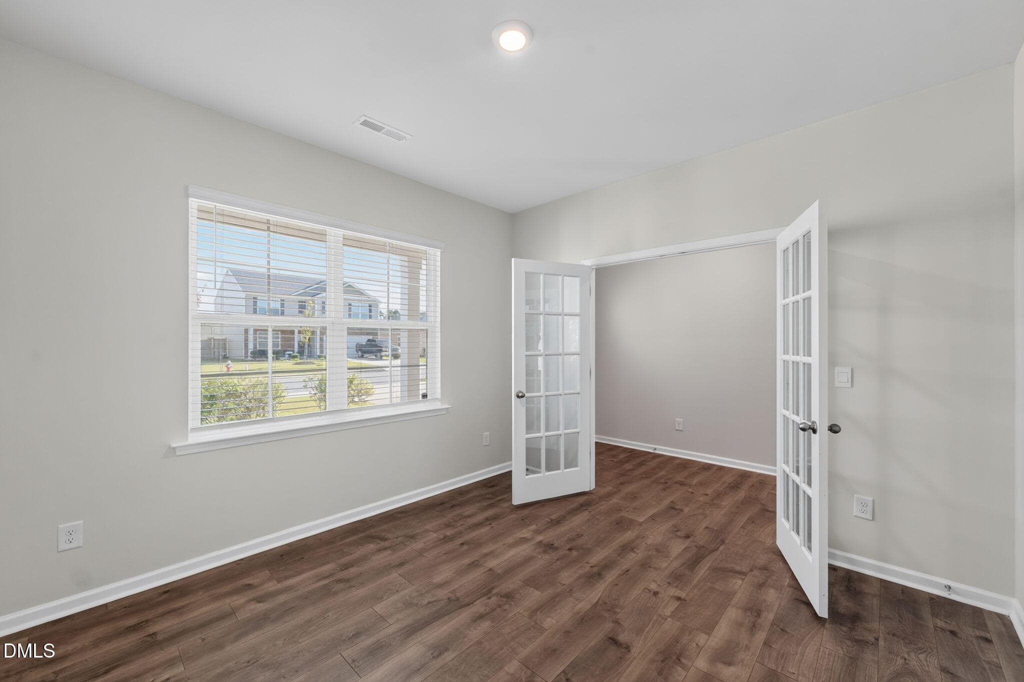 9-web-or-mls-P1080003 - 1033 Broadlands Way, Graham, NC 27253