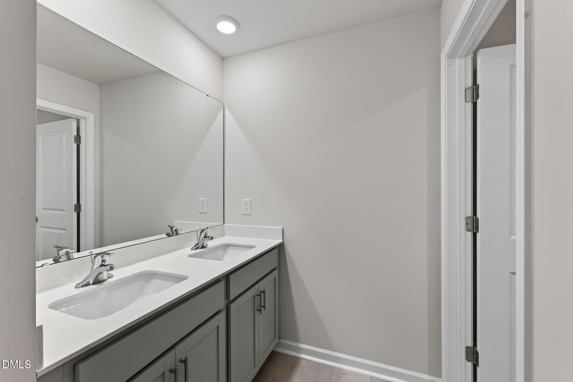 34-web-or-mls-P1080158 - 1033 Broadlands Way, Graham, NC 27253