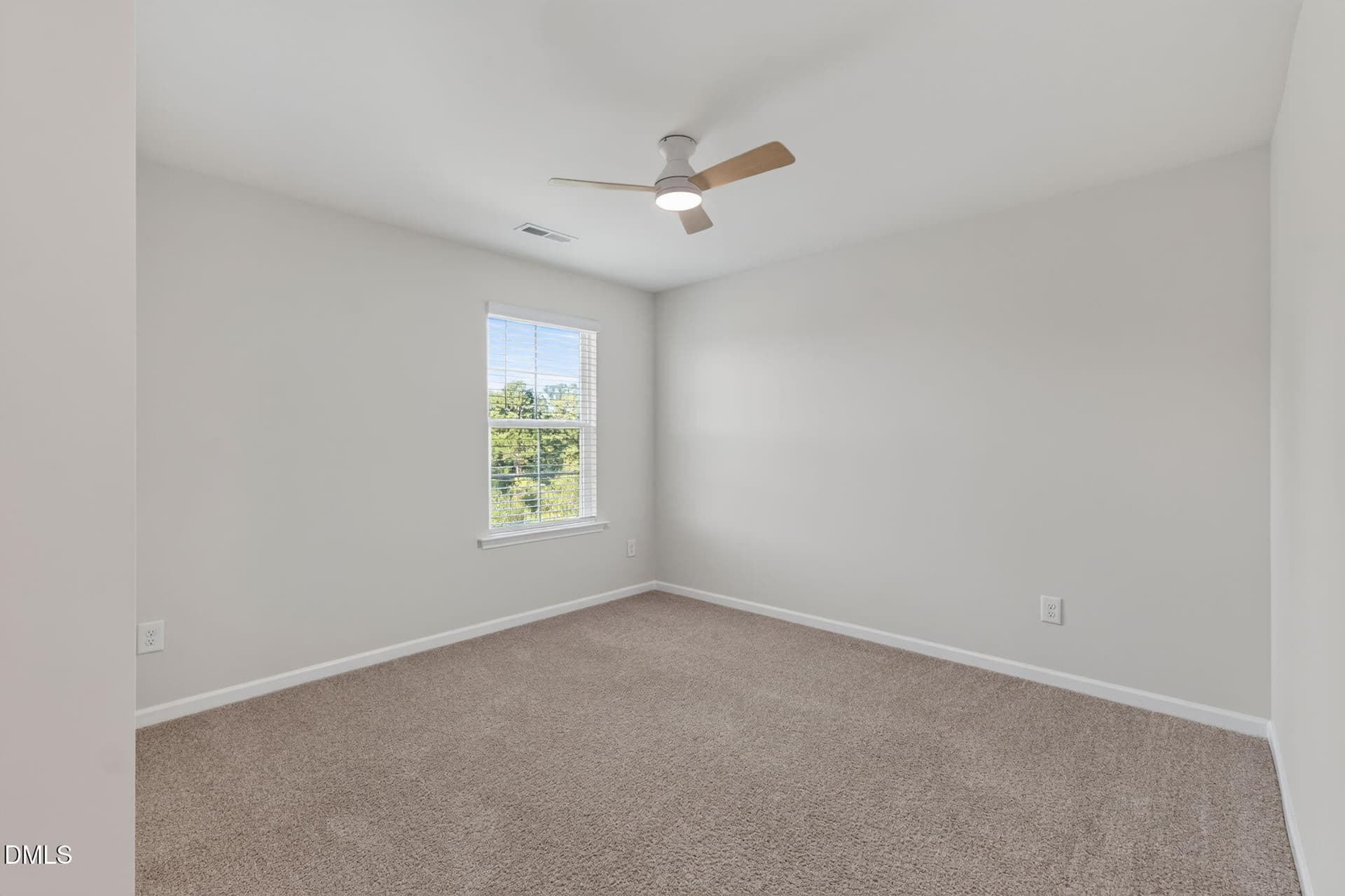 37-web-or-mls-P1080186 - 1033 Broadlands Way, Graham, NC 27253