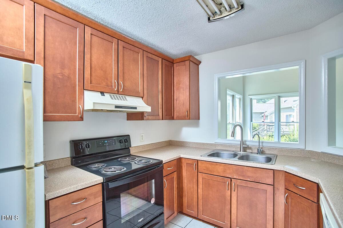 021 - 9 Hickory Wood Square, Durham, NC 27713