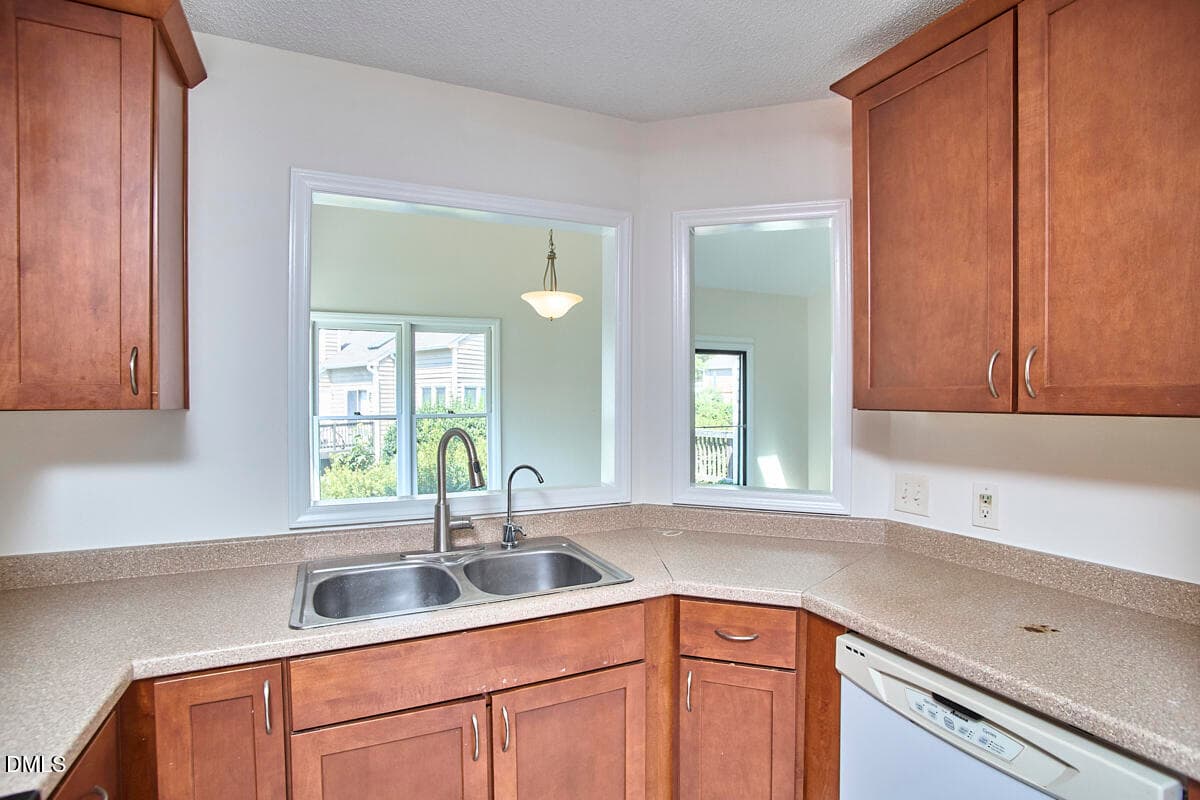 022 - 9 Hickory Wood Square, Durham, NC 27713