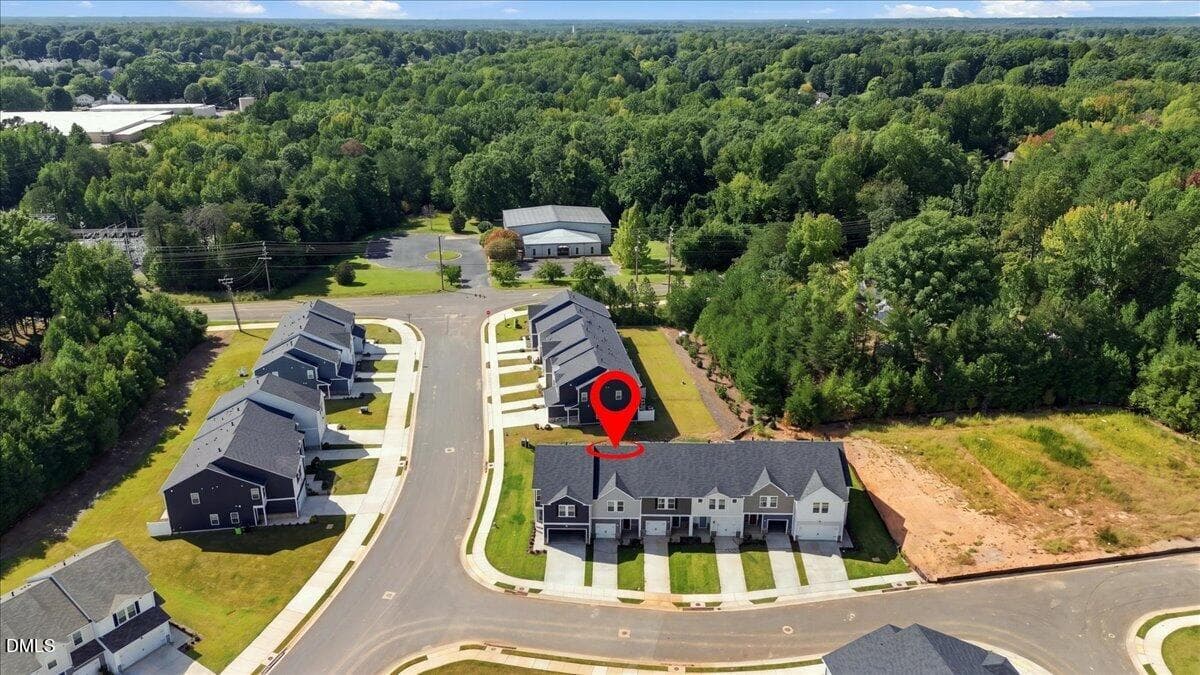 33-RAL_Oakwood_Amber_932BroadleafTrce_01 - 932 Broadleaf Trace, Mebane, NC 27302
