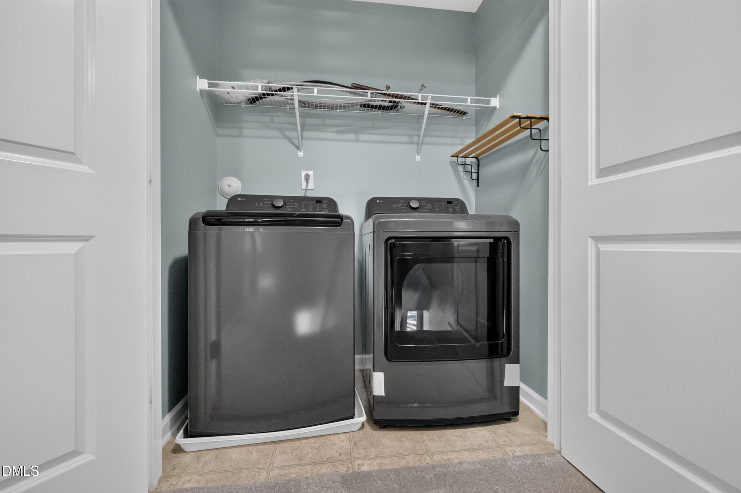 Second Floor Laundry - 504 Oak Forest View Lane, Wake Forest, NC 27587, Wake Forest
