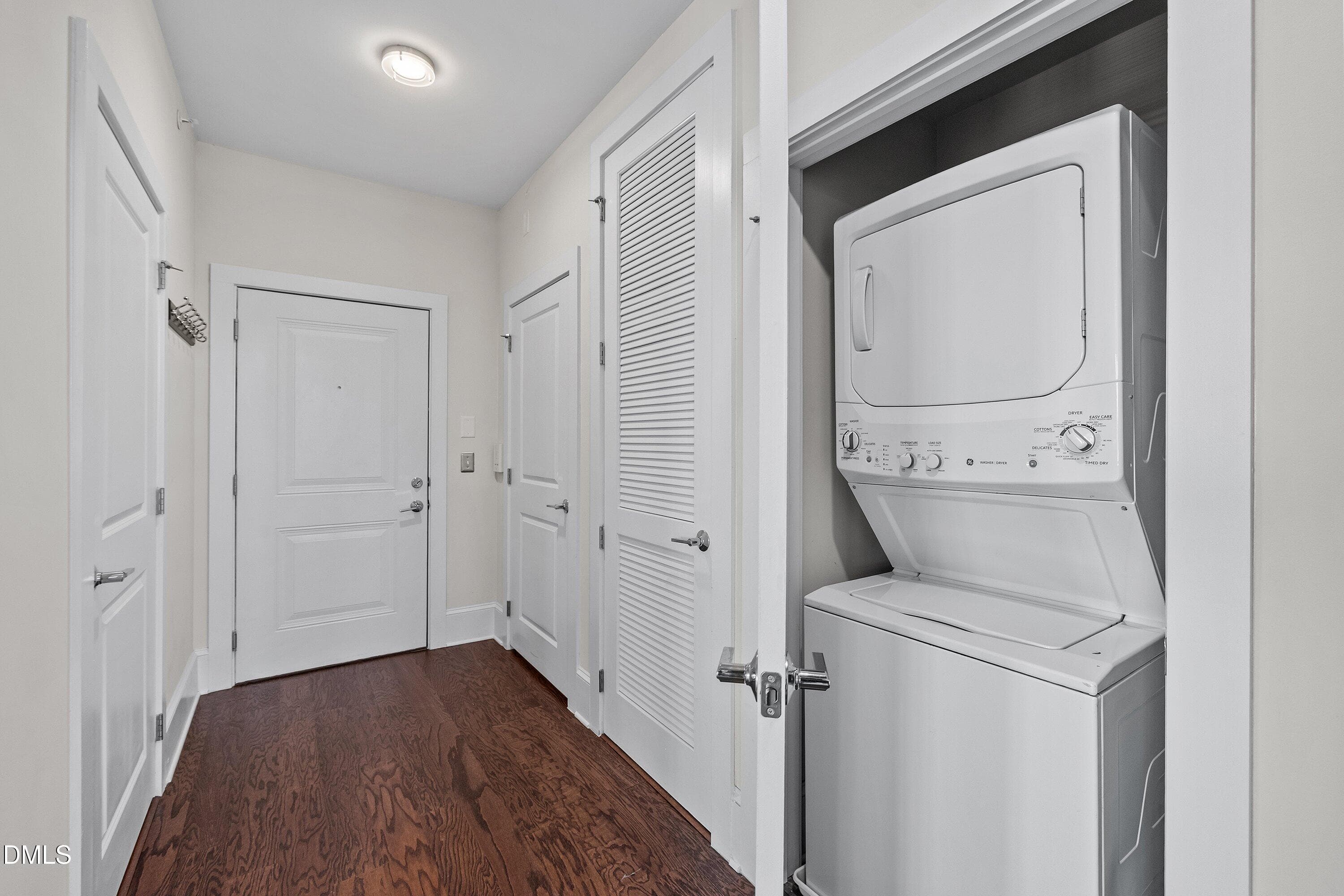 11-700 Finsbury Unit 400_8785 - 700 Finsbury Street 400, Durham, NC 27703