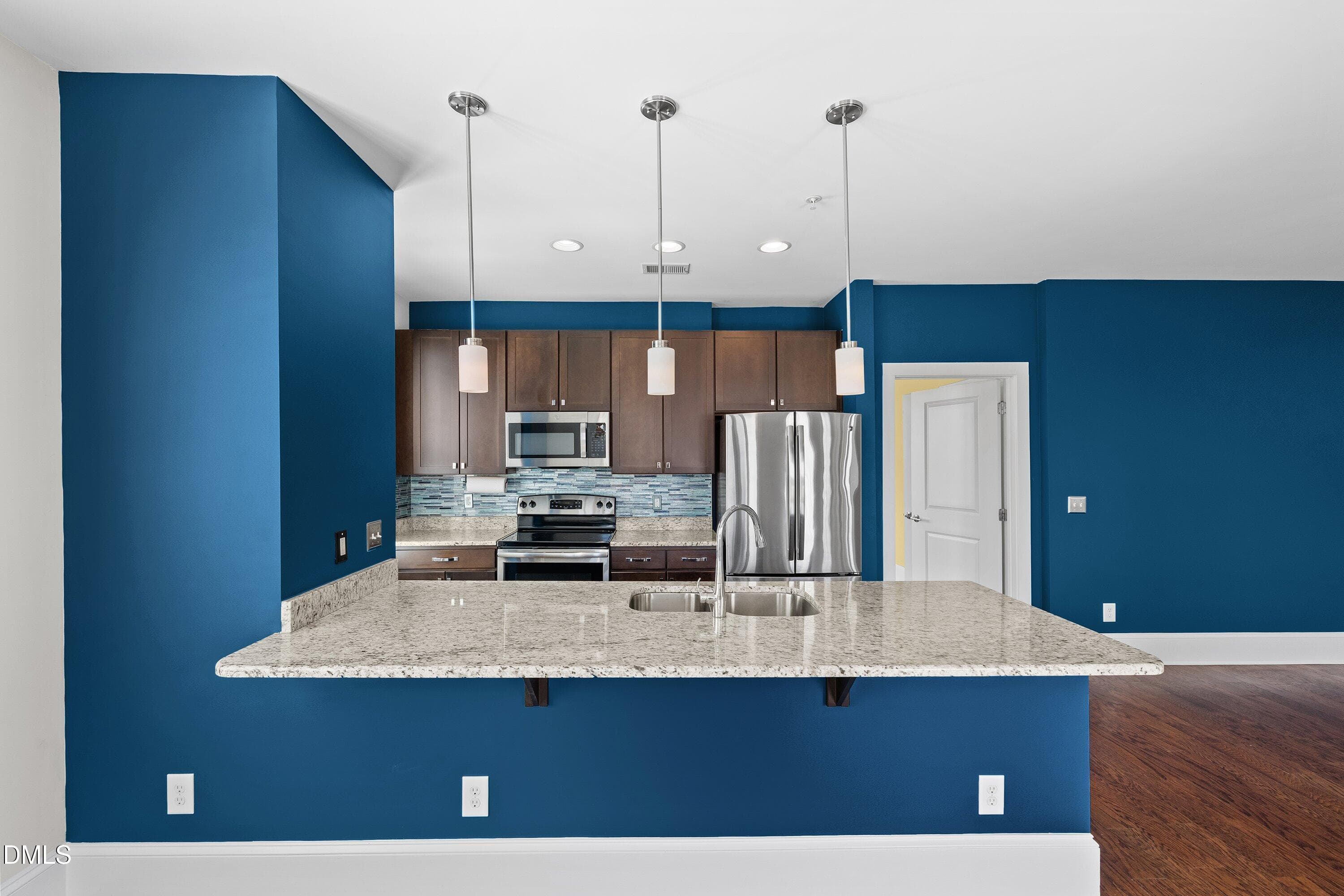 22-700 Finsbury Unit 400_8903 - 700 Finsbury Street 400, Durham, NC 27703