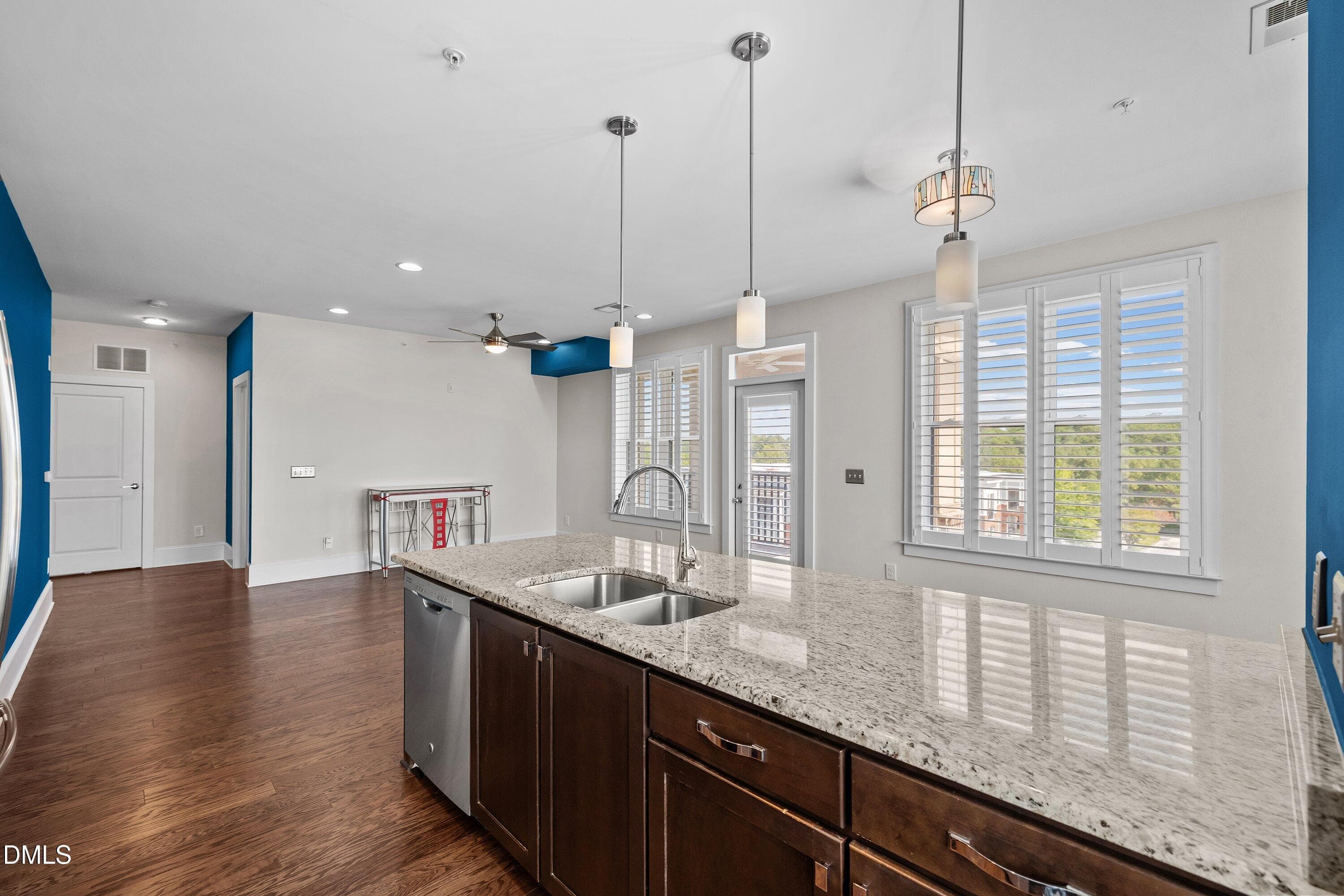 25-700 Finsbury Unit 400_8845 - 700 Finsbury Street 400, Durham, NC 27703