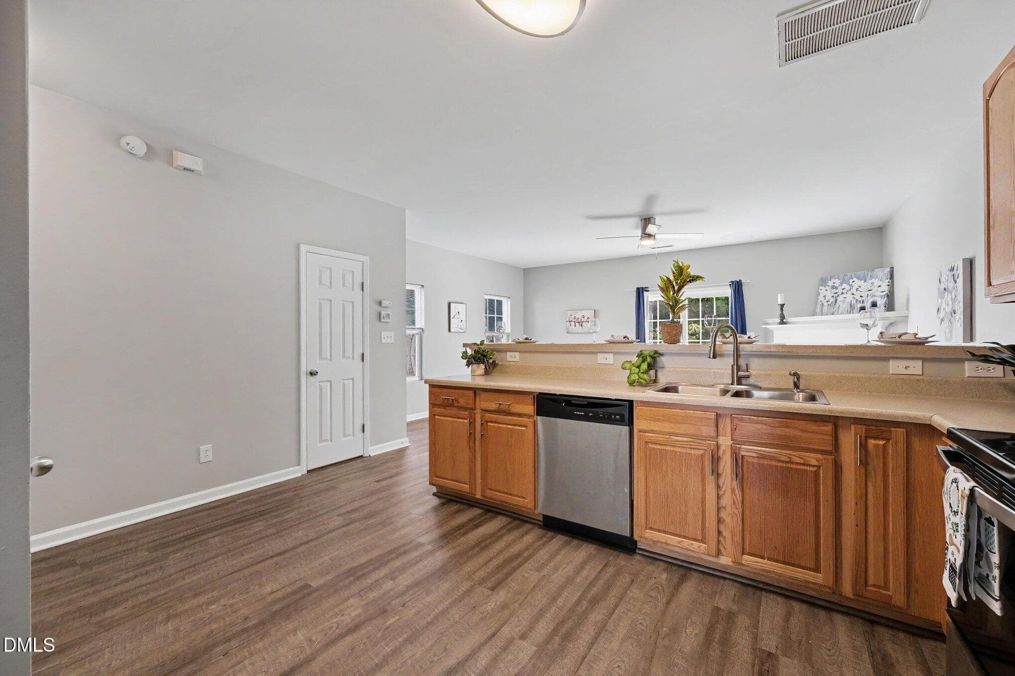 013_file_1497 - 1725 Tw Alexander Drive 801, Durham, NC 27703