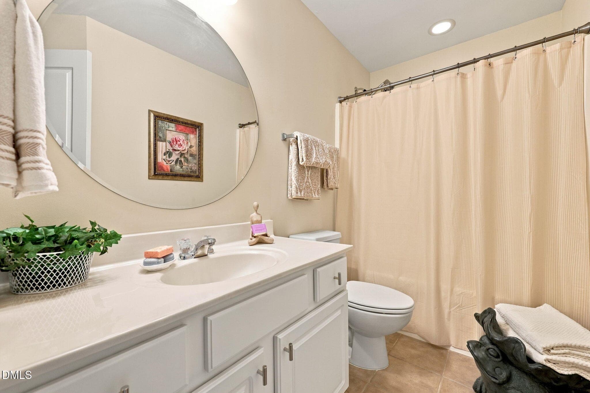 12-web-or-mls-IMG_0057 - 5011 Lady Of The Lake Drive, Raleigh, NC 27612