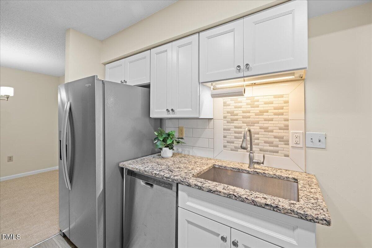 Stainless Steel Appliances - 1301 Hillbrow Lane 203, Raleigh, NC 27615