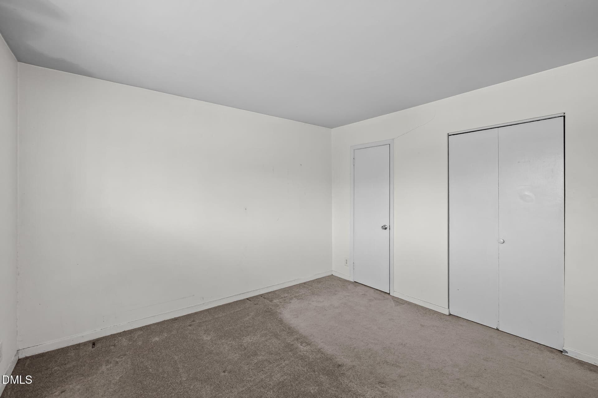 34-web-or-mls-P1120984 - 124 Fidelity Street Apt 15, Carrboro, NC 27510