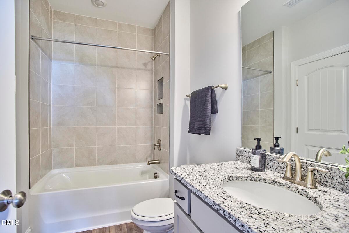 1st fl guest suite - 513 Hampton Crest Court, Fuquay Varina, NC 27526, Fuquay Varina