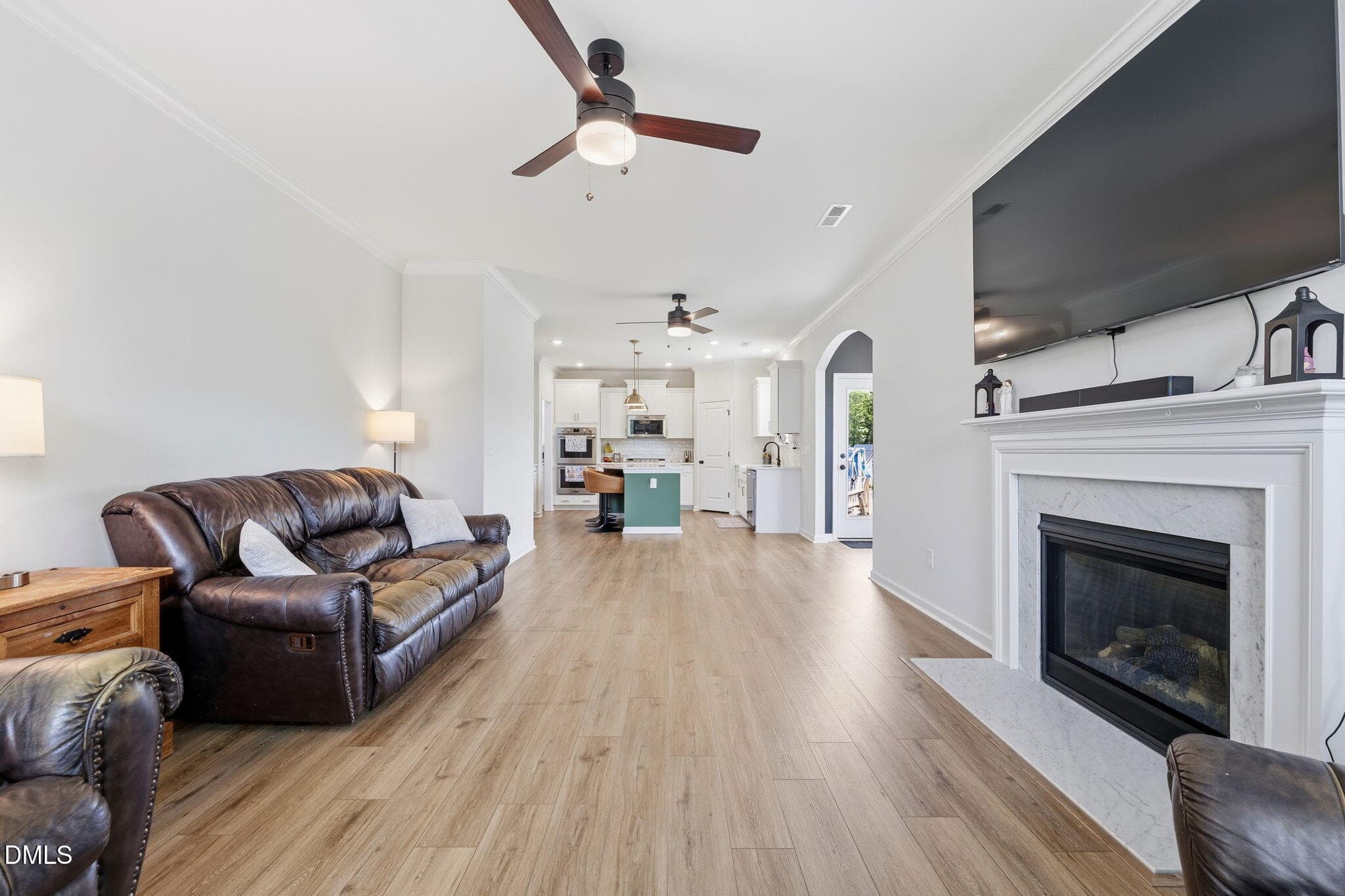 24-web-or-mls-_2099017_edit - 5400 Jumper Court, Greensboro, NC 27455