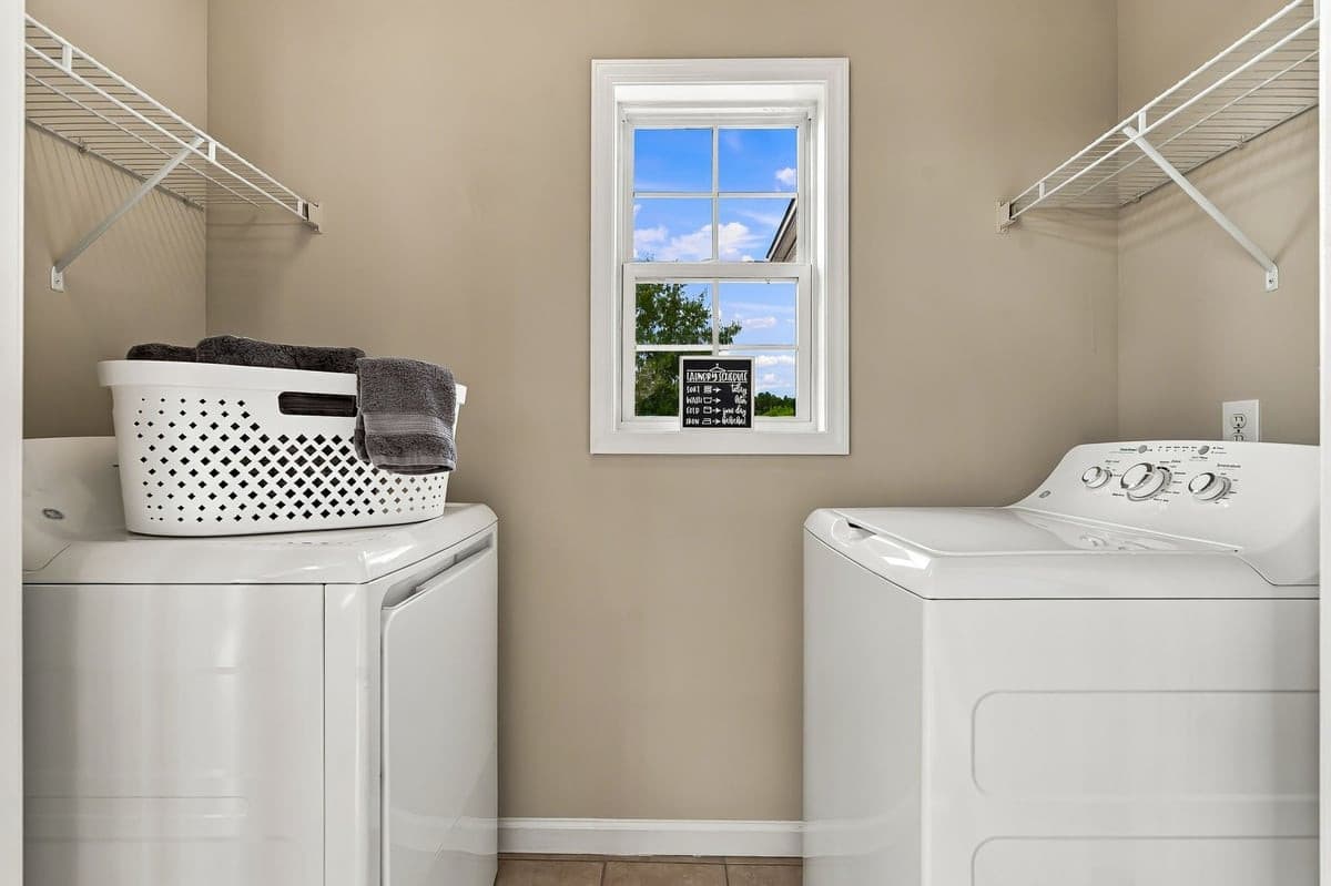 19-web-or-mls-RHugginsPhoto_08510.jpg - 2501 Huntscroft Lane 300, Raleigh, NC 27617