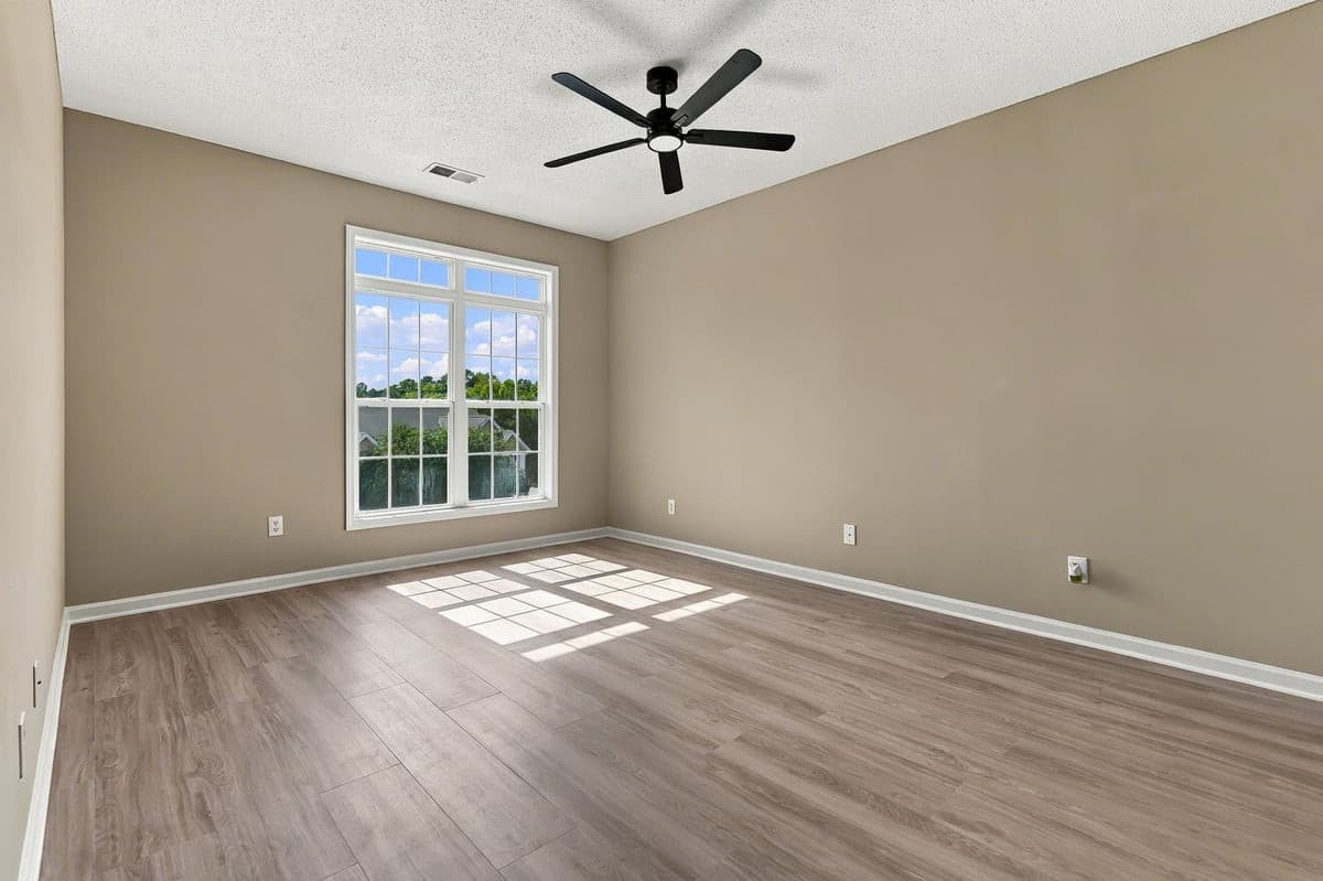 28-web-or-mls-RHugginsPhoto_08425.jpg - 2501 Huntscroft Lane 300, Raleigh, NC 27617