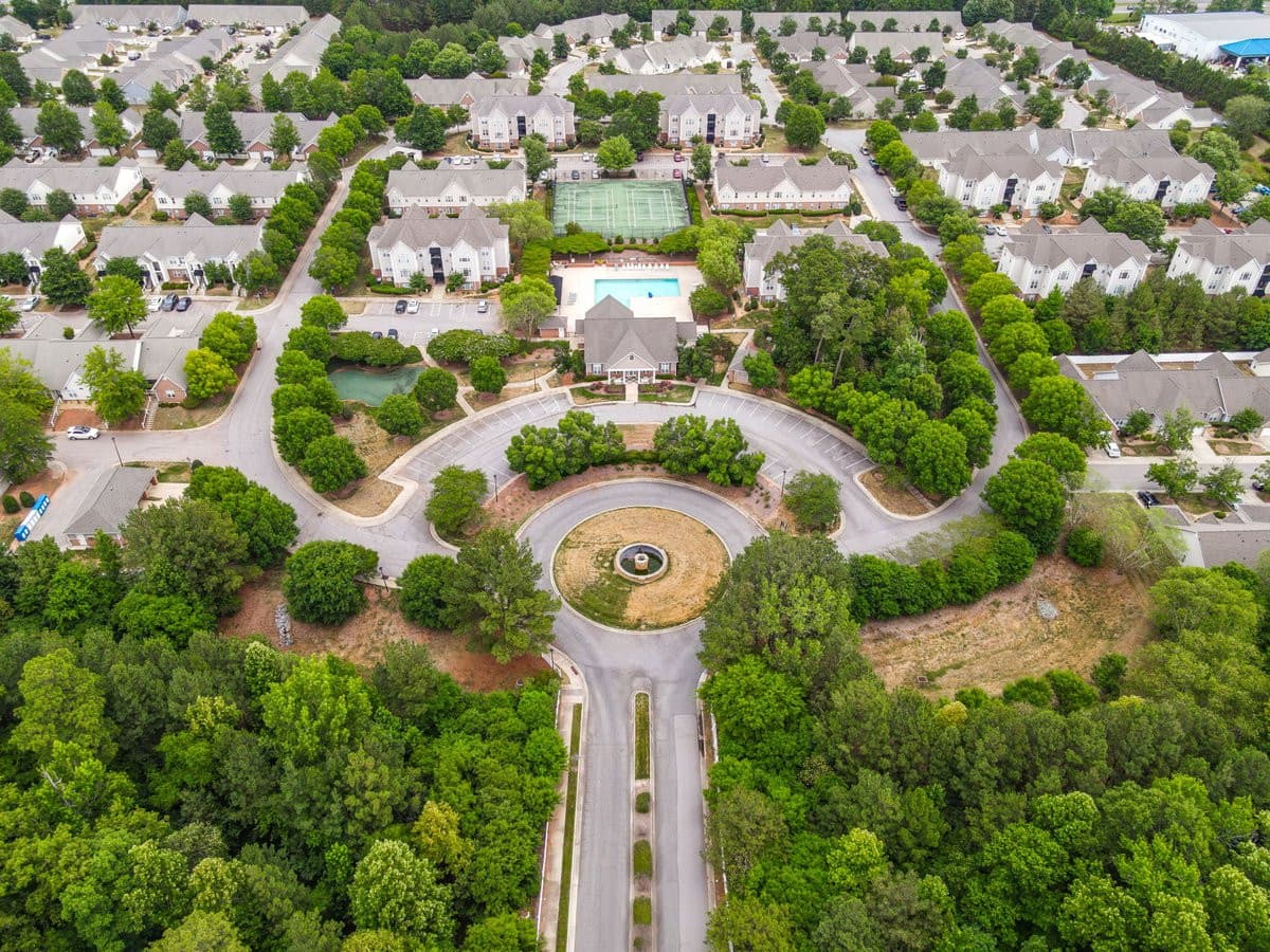 34-web-or-mls-E0947.jpg - 2501 Huntscroft Lane 300, Raleigh, NC 27617