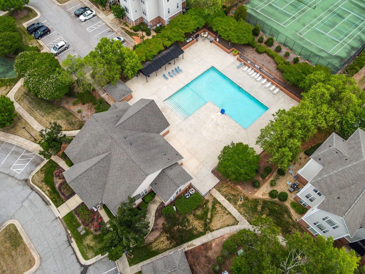 37-web-or-mls-E0950.jpg - 2501 Huntscroft Lane 300, Raleigh, NC 27617
