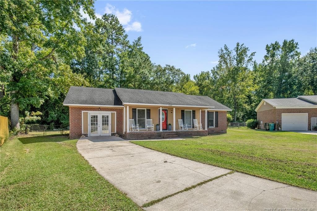 Photo 3 - 5543 HALLWOOD Drive, Hope Mills, NC 28348