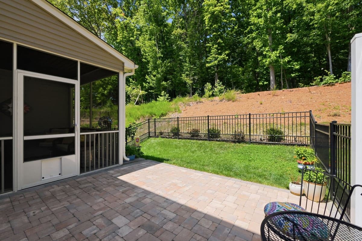 56-web-or-mls-P1135365.jpg - 429 Great Eno Path, Hillsborough, NC 27278, Hillsborough