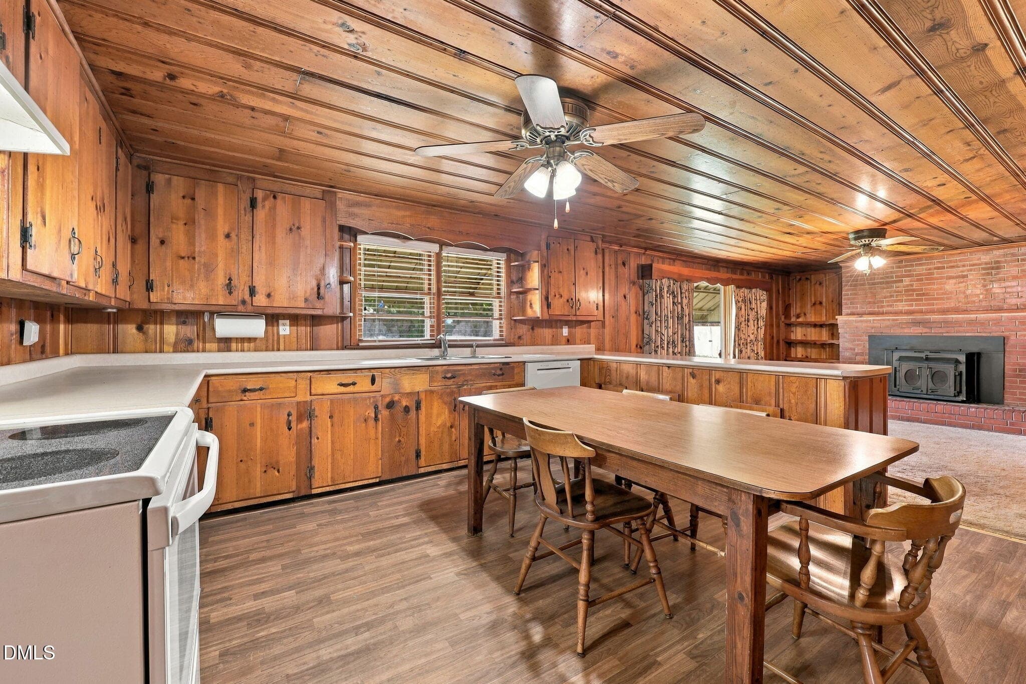 17-web-or-mls-IMG_1986_Edit - 6909 Holly Springs Road, Raleigh, NC 27606