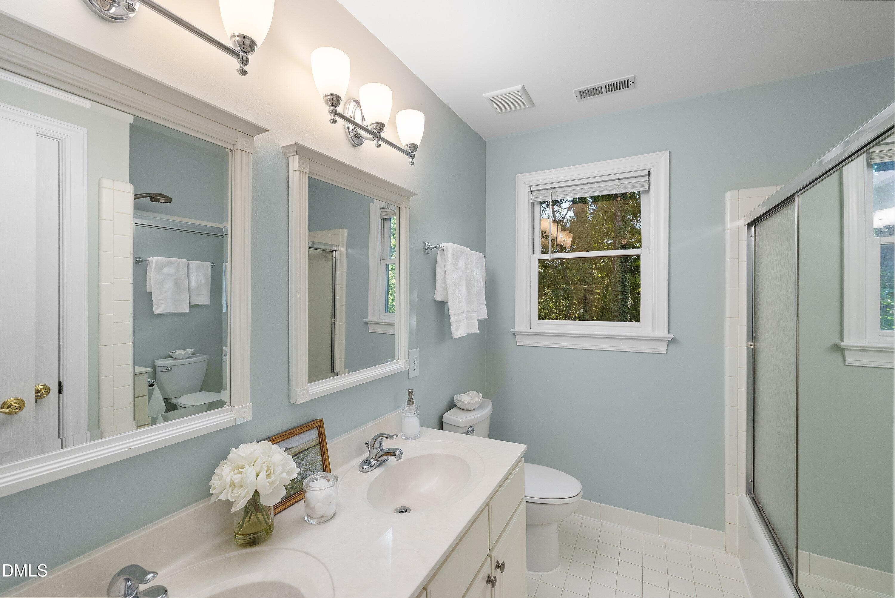Hall Bath - 103 Parkgrove Court, Cary, NC 27519
