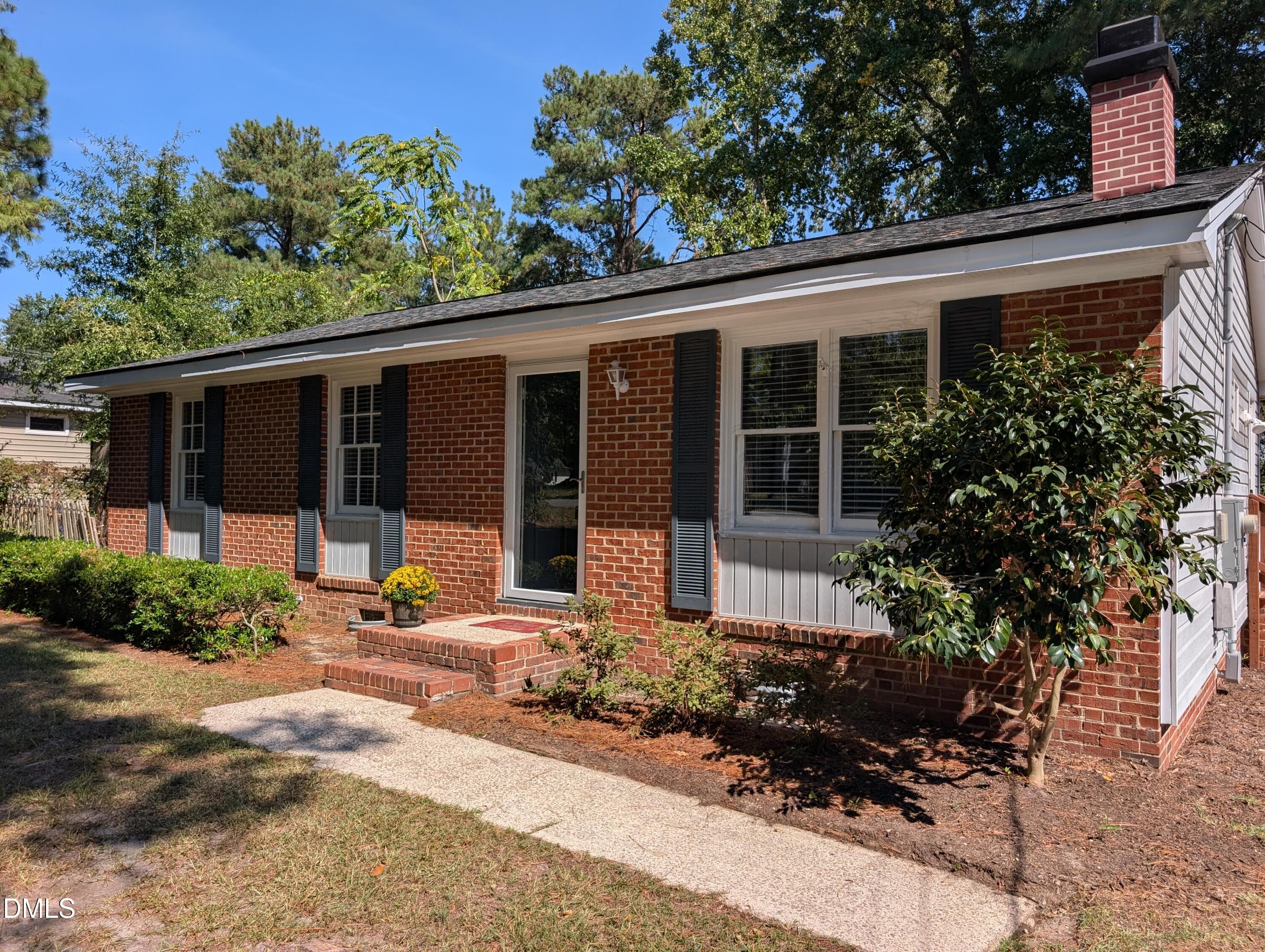 Front of Structure - 904 N Lee Street, Zebulon, NC 27597