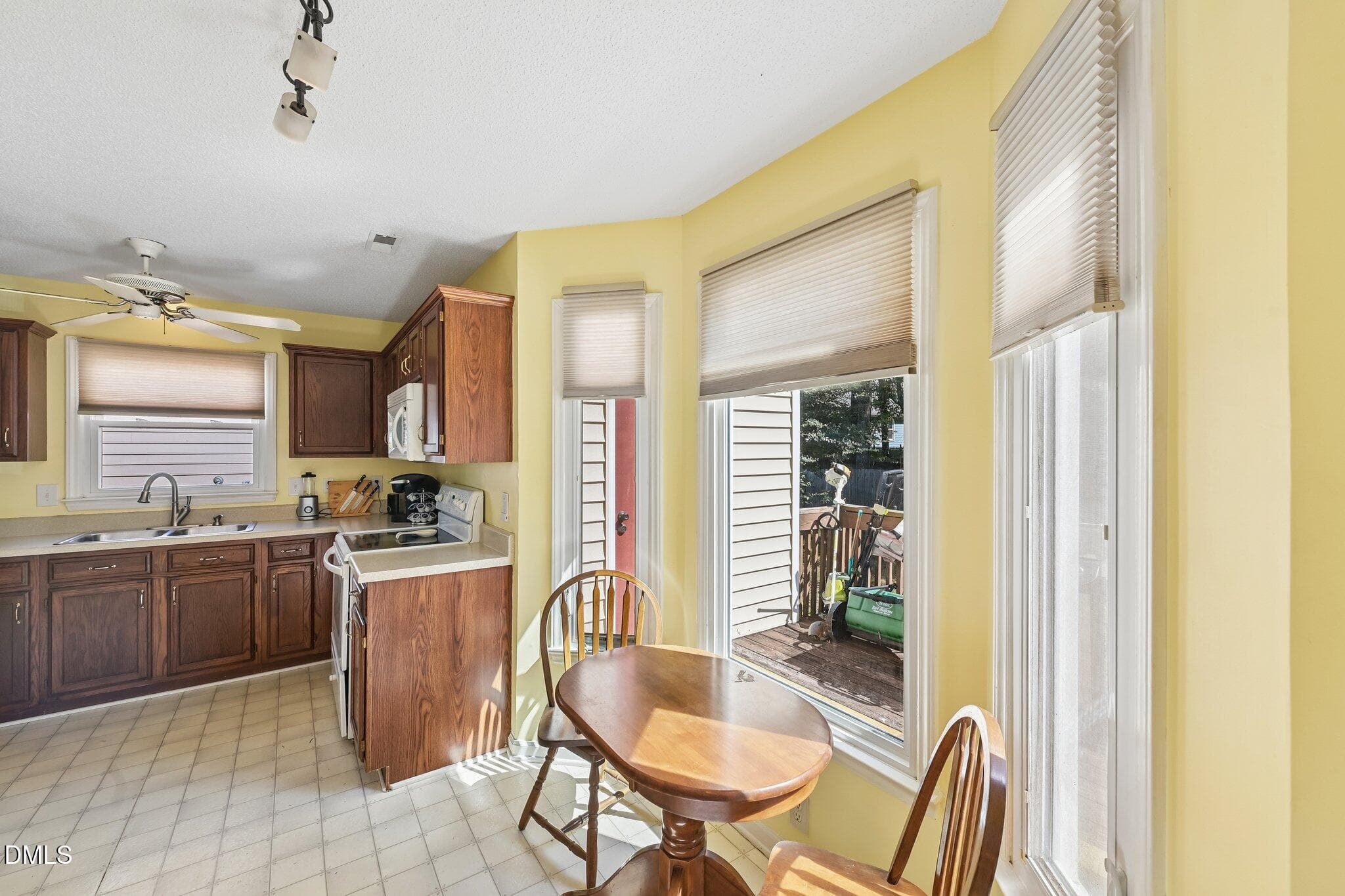 13-web-or-mls-Kronos Ln-S0110-013 - 115 Kronos Lane, Cary, NC 27513