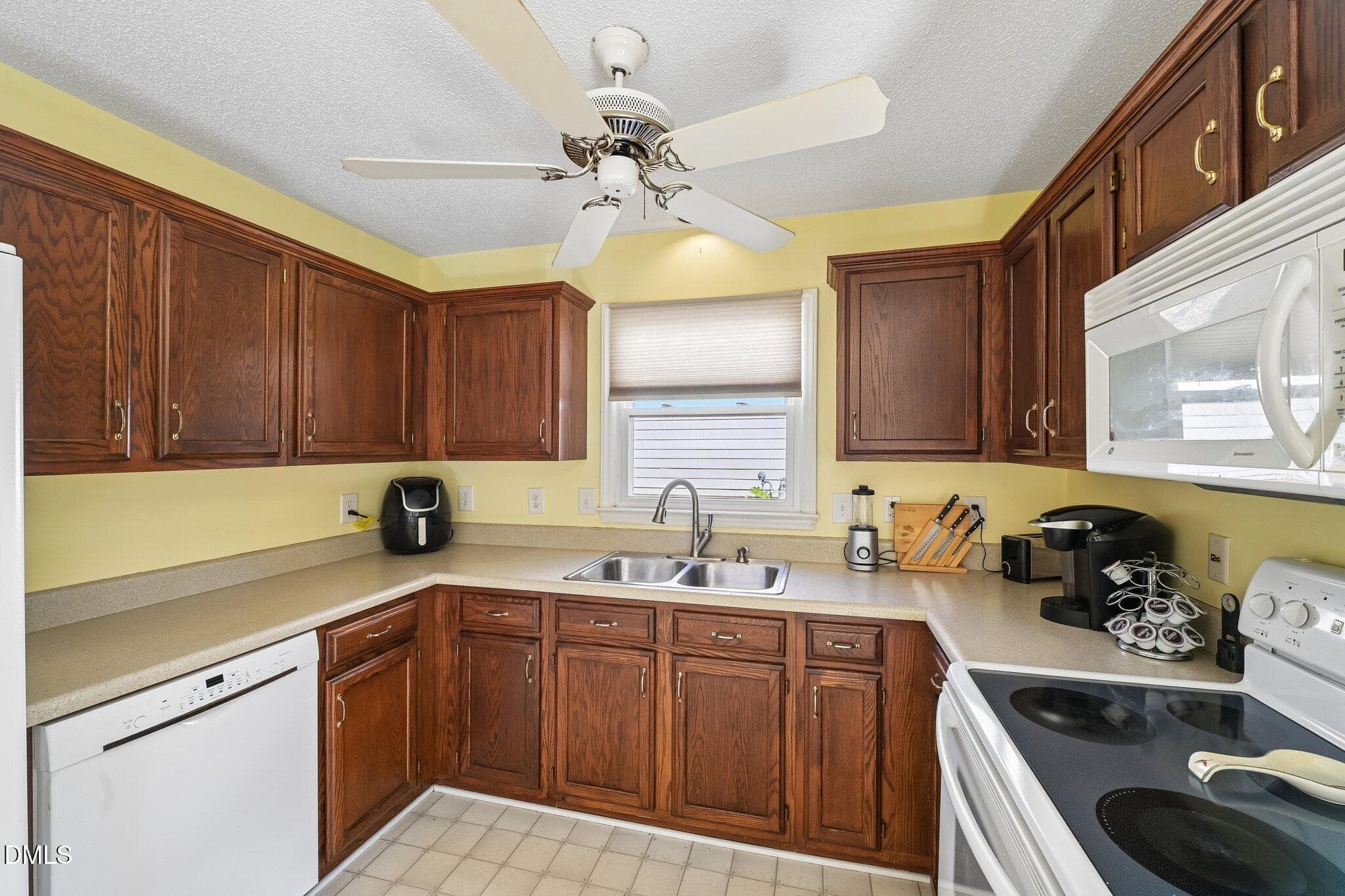 16-web-or-mls-Kronos Ln-S0110-016 - 115 Kronos Lane, Cary, NC 27513