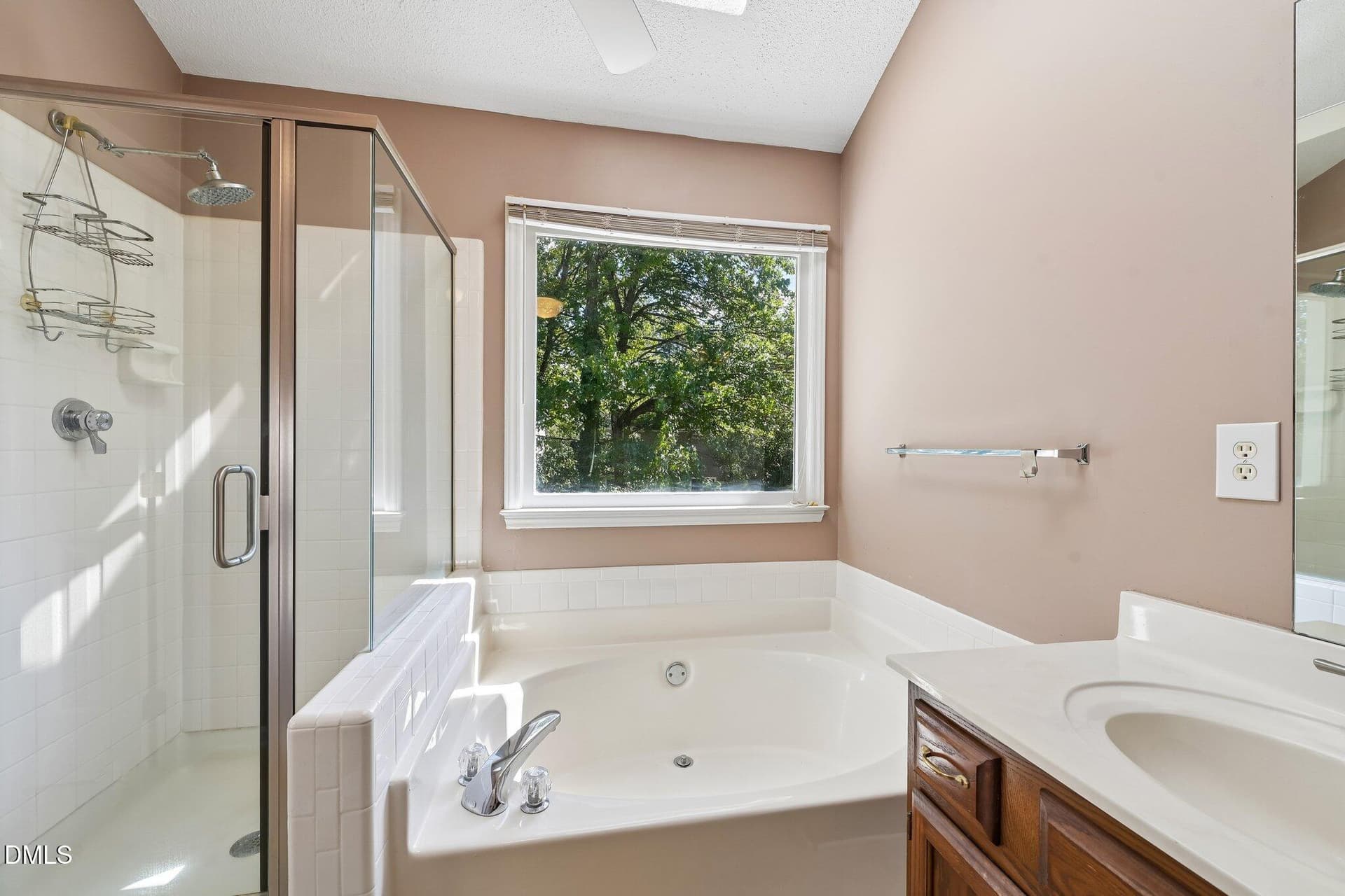 29-web-or-mls-Kronos Ln-S0110-029 - 115 Kronos Lane, Cary, NC 27513