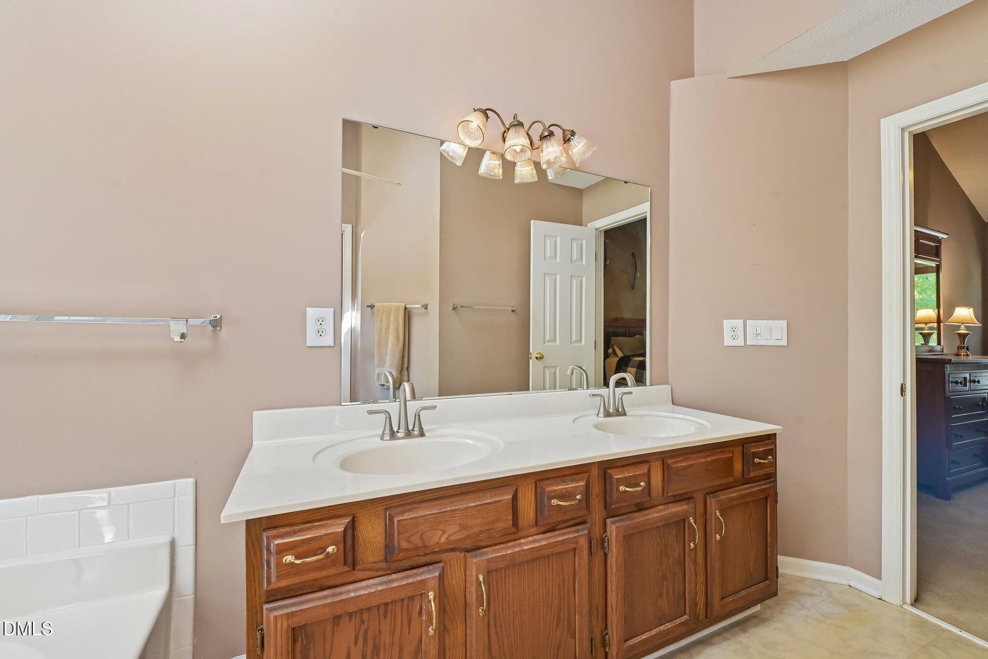 30-web-or-mls-Kronos Ln-S0110-030 - 115 Kronos Lane, Cary, NC 27513
