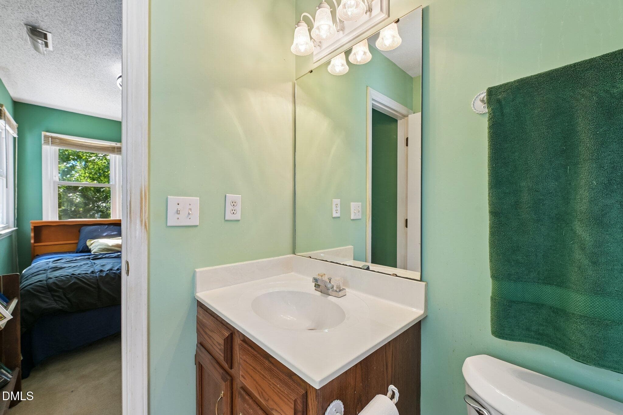 34-web-or-mls-Kronos Ln-S0110-034 - 115 Kronos Lane, Cary, NC 27513