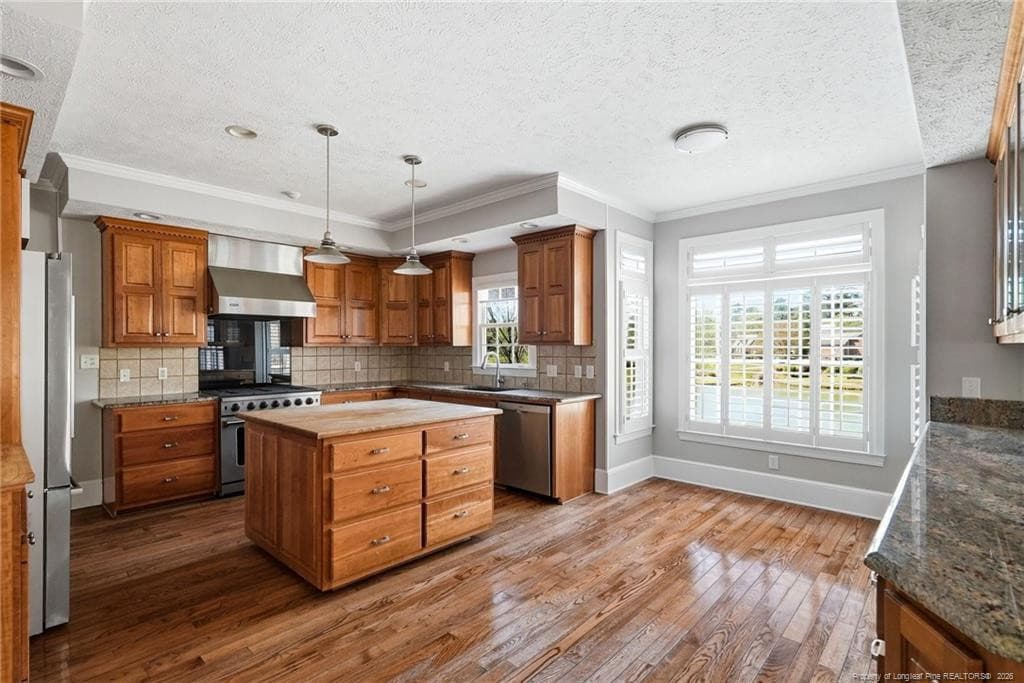 Photo 4 - 1302 Oakridge Boulevard, Lumberton, NC 28358