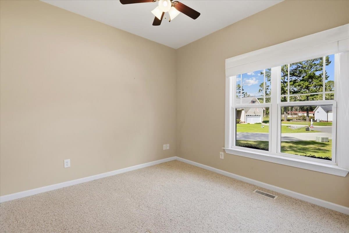 36-359 Cabin Ct-36.jpg - 359 Log Cabin Court, Selma, NC 27576, Selma