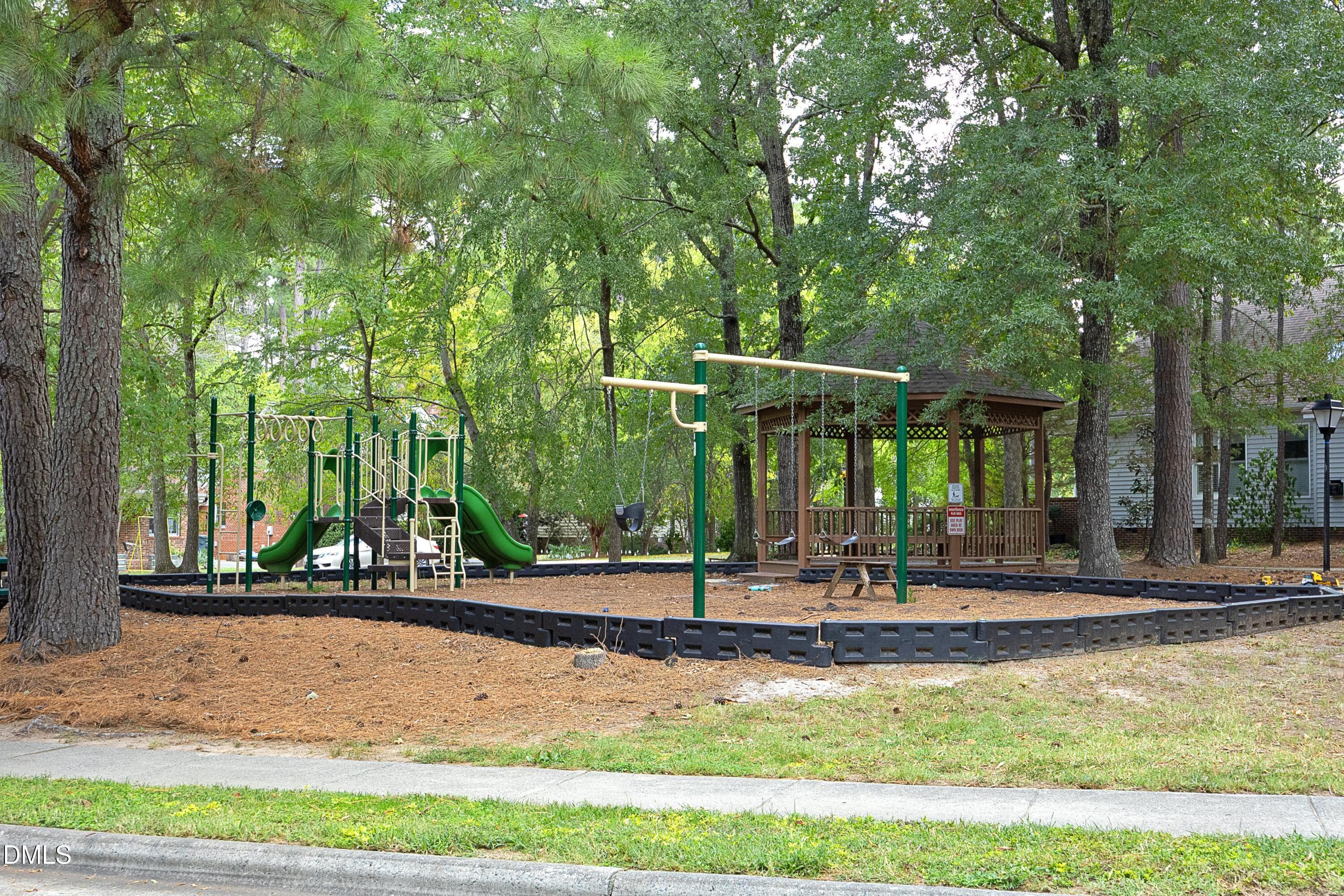 40NeighborhoodPark - 103 Rocky Point, Carrboro, NC 27510, Carrboro