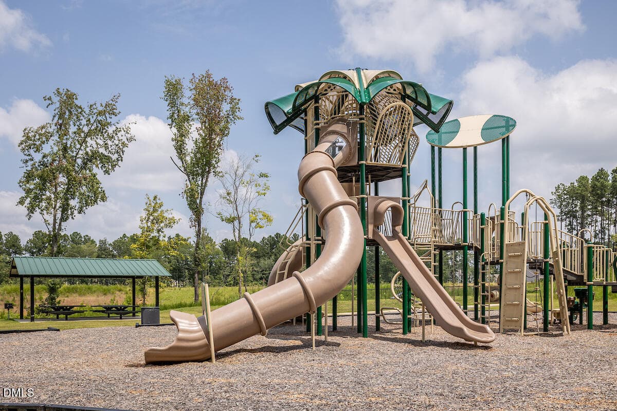 Park003 - 104 Golden Leaf Street, Oxford, NC 27565