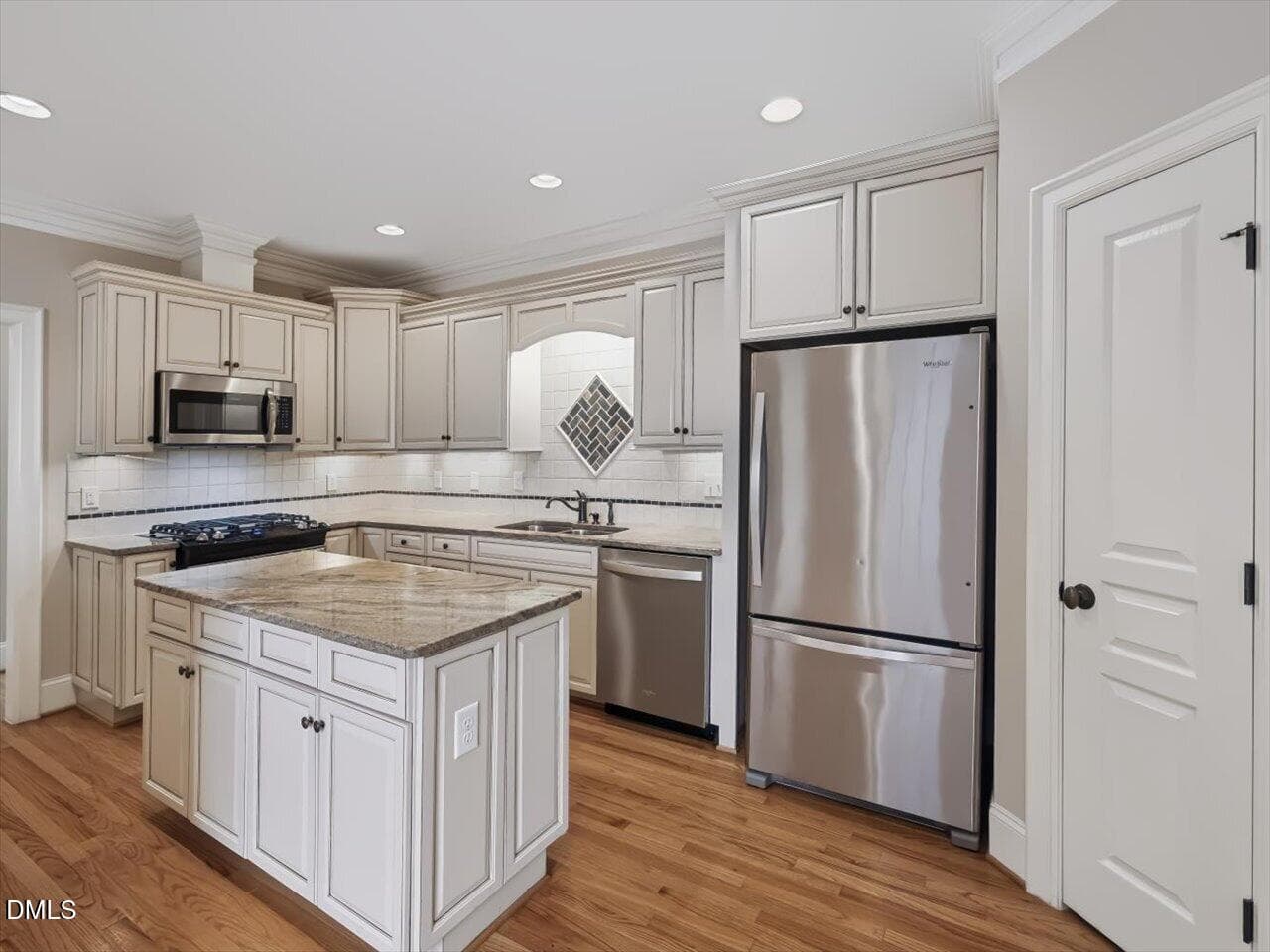 28-Kitchen - 815 Running Brook Trail, Raleigh, NC 27609